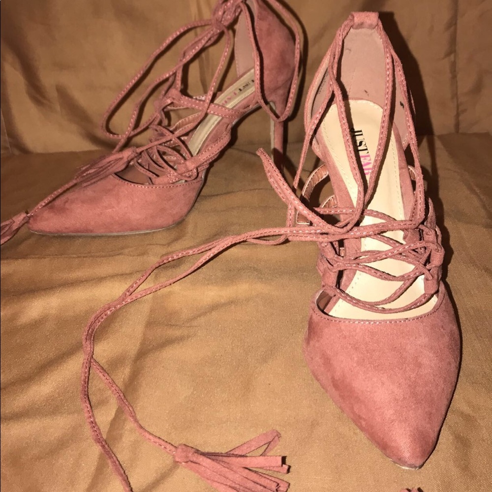 Lace Up Tassel